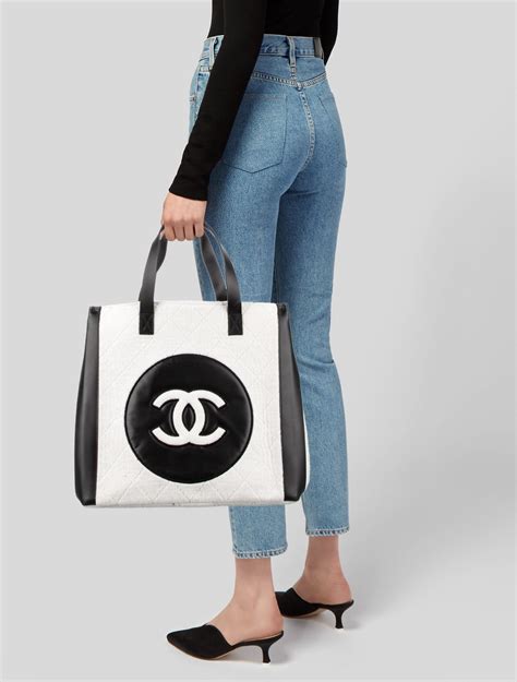 Chanel 2019 Terry CC Beach Tote w/ Pouch 